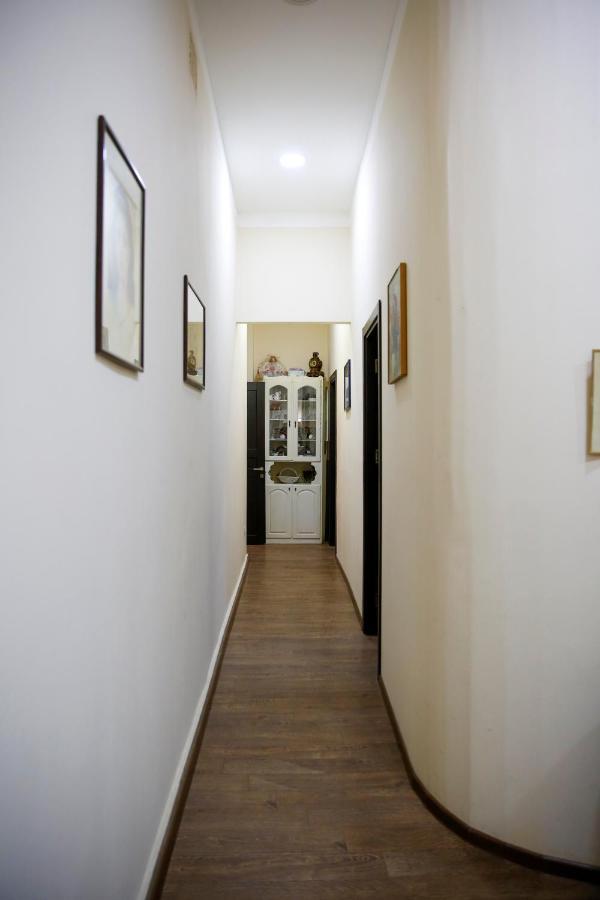 Apartment On Chubinashvili 30 Tbilisi Buitenkant foto