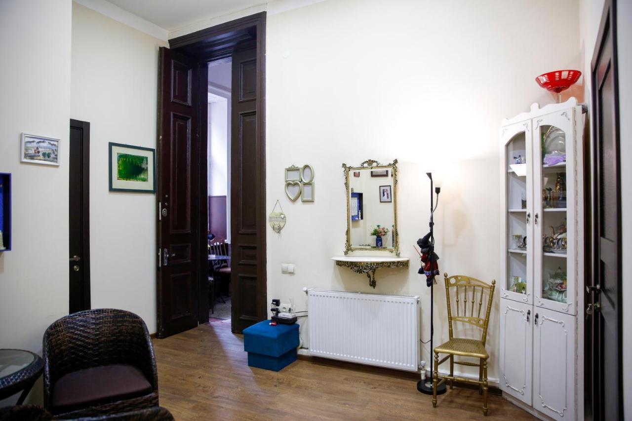 Apartment On Chubinashvili 30 Tbilisi Buitenkant foto